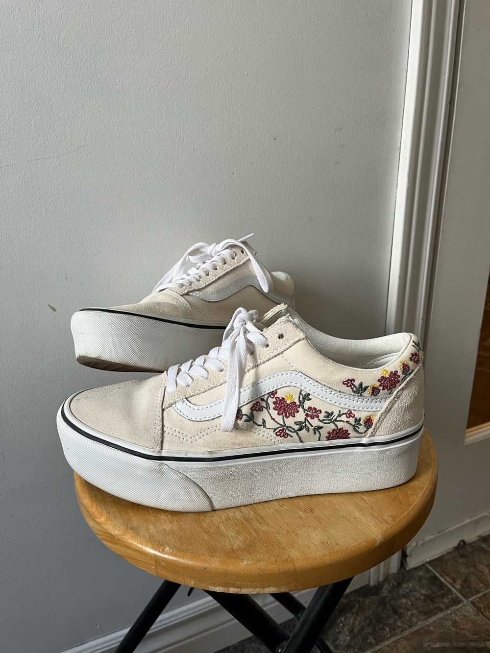 Vans Old Skool Stack Platform Floral Embroidery/Sea Salt Women's Sneakers Size 9